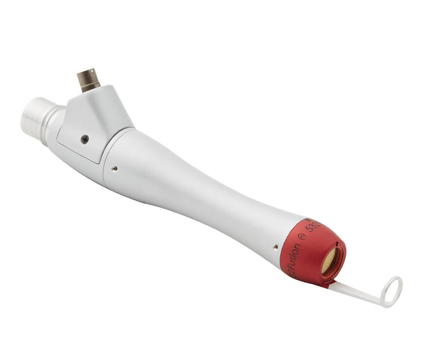 PicoWay® Zoomハンドピース 532nm波長によるピコショット治療（老人性色素斑・そばかす・タトゥー除去）